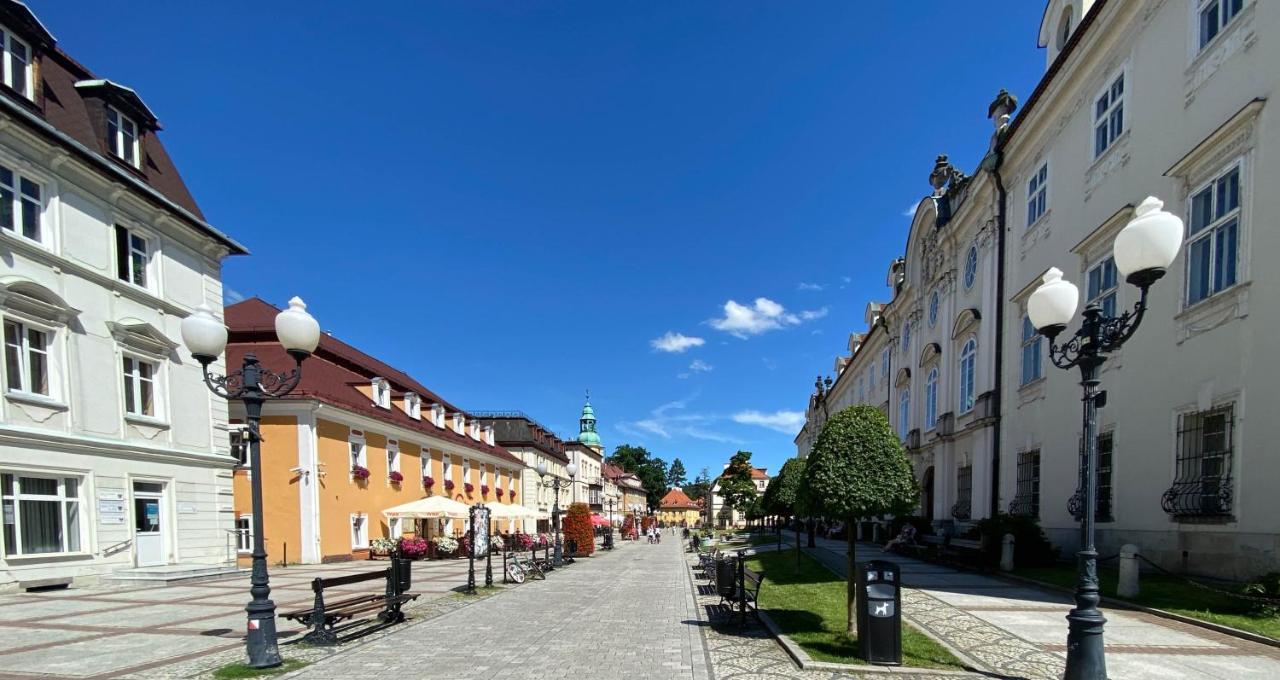 Apartamenty Kora Cieplice Jelenia Góra Extérieur photo